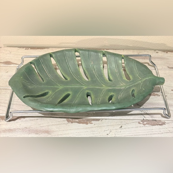 Green Leaf Tray / Decoration - Picture 1 of 5